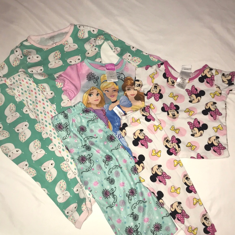 2T pajama bundle